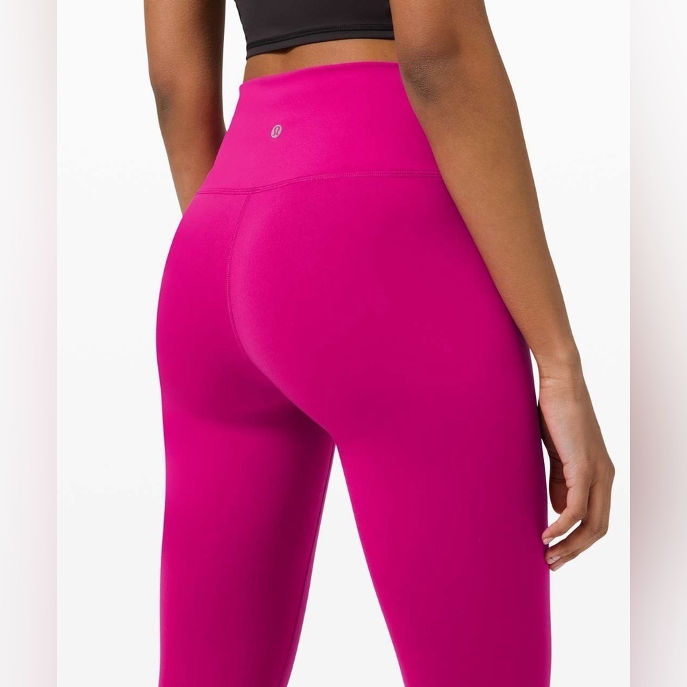 Lululemon Wunder Train High-Rise Tight 28" in Ripened Raspberry Size 12 - Picture 3 of 9
